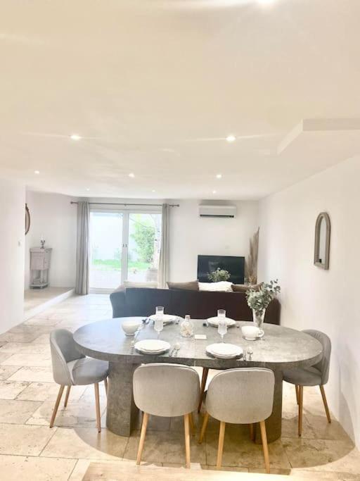 Maison Avec Jardin Et 3 Petits Chats , Proche Du Chateau Lacoste Le Puy-Sainte-Réparade Екстериор снимка