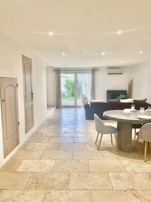 Maison Avec Jardin Et 3 Petits Chats , Proche Du Chateau Lacoste Le Puy-Sainte-Réparade Екстериор снимка